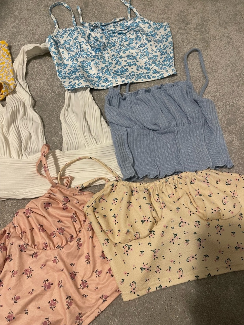 Tops Bundle - Picture 3 of 10
